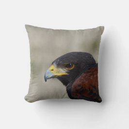Harris Hawk Portrait Throw Kissen