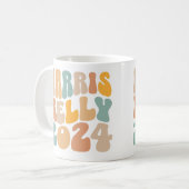 Harris Kelly 2024 Trendy Wavy Boho Kaffeetasse (Vorderseite Links)