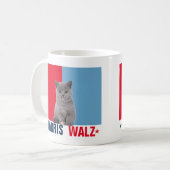 Harris Walz 2024 offensichtlich Red Blue Kaffeetasse (Vorderseite Links)