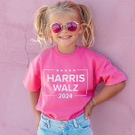 Harris Walz 2024 Wahl Pink Kids T-Shirt<br><div class="desc">Kamala Harris für Präsident und Tim Walz für Vizepräsident 2024 US-Präsidentschaftswahl Pink Kid's T - Shirt. Einfaches und modernes Design in marinierten und roten Farben mit US Flagge-Akzenten.</div>