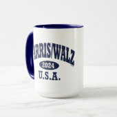 Harris Walz Football Tasse (Vorderseite Links)