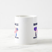 Harris Walz Unity über Division LGBTQ Dark Blue Kaffeetasse (Mittel)
