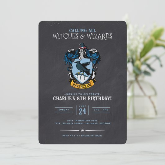 Harry Potter Birthday | Ravenclaw Chalkboard Einladung (Stehend Vorderseite)