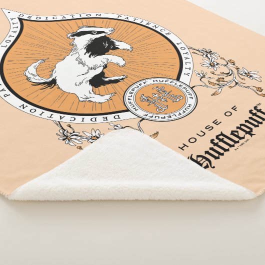 HARRY POTTER™ | Delicate Sketch HUFFLEPUFF™ Wappen Sherpadecke (3/4)