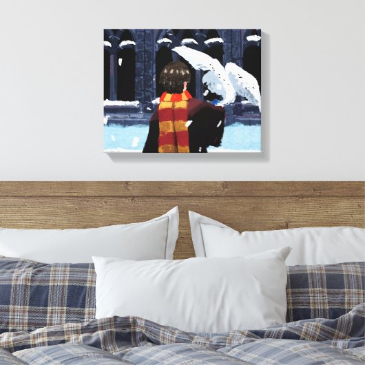 HARRY POTTER™ & Hedwig im Schnee Leinwanddruck (Insitu (Schlafzimmer))