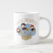 HARRY POTTER™, Hermione & Ron Fly Over HOGWARTS™ Jumbo-Tasse (Rechts)