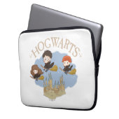 HARRY POTTER™, Hermione & Ron Fly Over HOGWARTS™ Laptopschutzhülle (Vorderseite Links)