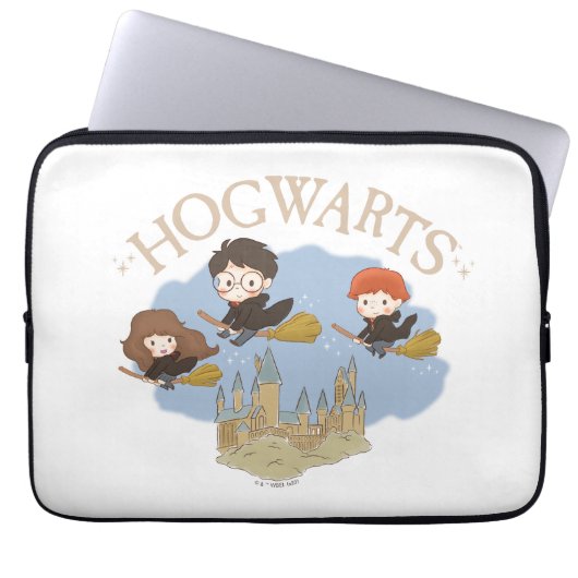 HARRY POTTER™, Hermione & Ron Fly Over HOGWARTS™ Laptopschutzhülle (Vorderseite)