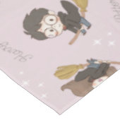 HARRY POTTER™, Hermione & Ron Flying Pattern Tischdecke (Schrägansicht)