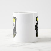 HARRY POTTER™ | HUFFLEPUFF™ Athletisches Abzeichen Jumbo-Tasse (Vorderseite)