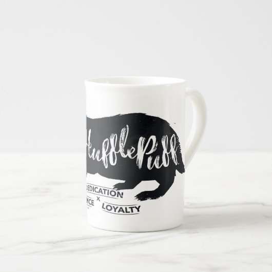 Harry Potter | HUFFLEPUFF™ Silhouette Typography Porzellantasse (Vorderseite Rechts)