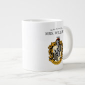 Harry Potter | Hufflepuff Teacher Personalisiert Jumbo-Tasse (Vorderseite Rechts)