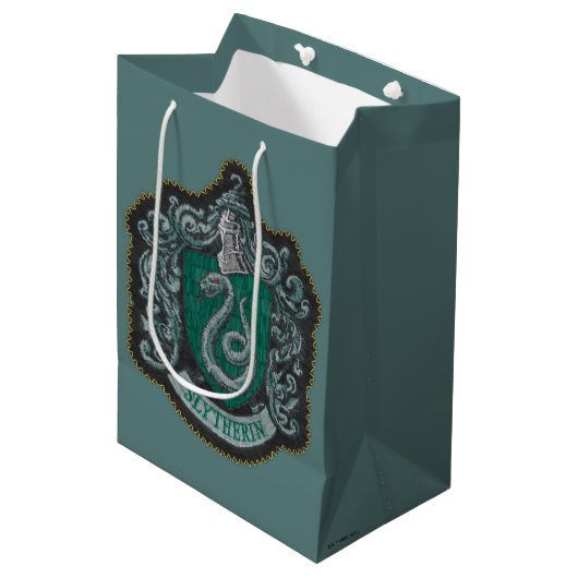 Harry Potter | Retro Mighty Slytherin Wappen Mittlere Geschenktüte (Vorderseite Schrägansicht)