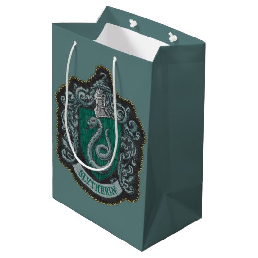 Harry Potter | Retro Mighty Slytherin Wappen Mittlere Geschenktüte (Rückseite Schrägansicht)