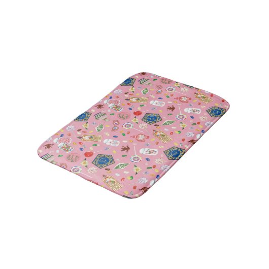 HARRY POTTER™ | Schokoladenfrosch und -muster Badematte (Schrägansicht)