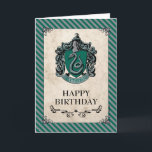 Harry Potter | Slytherin Happy Birthday Karte<br><div class="desc">Feiern Sie einen magischen Geburtstag mit dieser Harry-Potter-Karte mit dem ikonischen Slytherin-Wappen. Dieses bezaubernde Design mit den typischen Grün- und Silberfarben des Hauses ist perfekt für Fans,  die Ehrgeiz und Raffinesse schätzen. Eine wunderbare Möglichkeit,  Geburtstagswünsche mit einer Touch von Wizards World Charme zu teilen.</div>