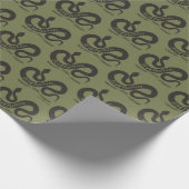 Harry Potter | SLYTHERIN™ Silhouette Typografie Geschenkpapier (Ecke)