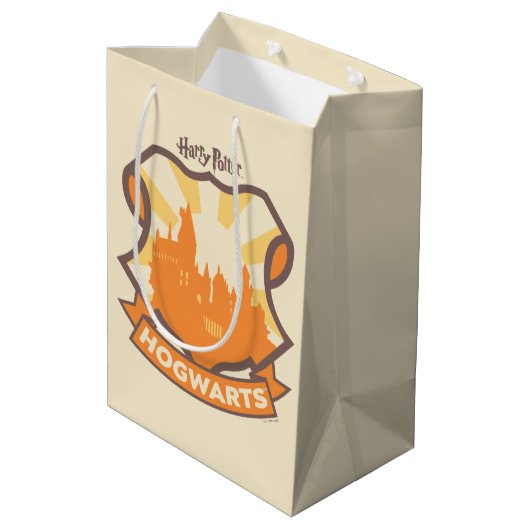 HARRY POTTER™ | Summer Magic HOGWARTS™ Wappen Mittlere Geschenktüte (Rückseite Schrägansicht)