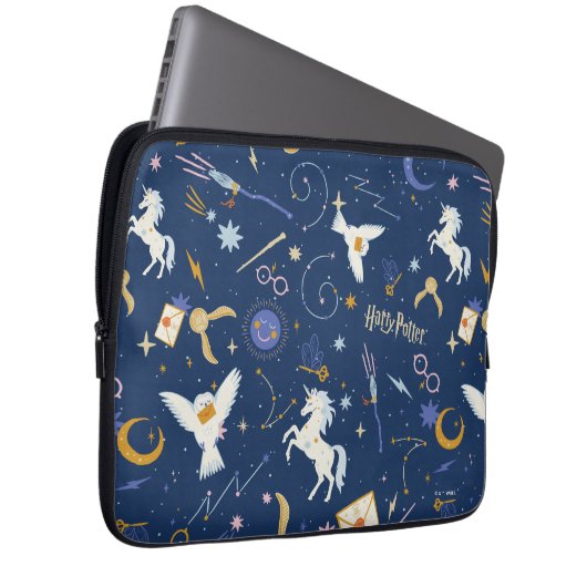 HARRY POTTER™ Summer Solstice Icon Pattern Laptopschutzhülle (Vorne Rechts)