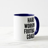 hart arbeitender Fußballtrainer Tasse (VorderseiteRechts)