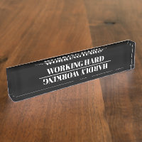 hart arbeitendes, kaum arbeitendes, lustiges Büro