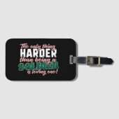Härter als einen Soldaten zu lieben - Militärsprec Gepäckanhänger (Vorderseite (Horizontal))