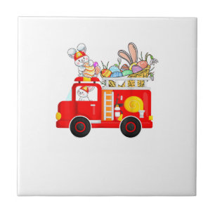 Hase fährt mit dem Feuerwehrauto am Ostersonntag g Fliese