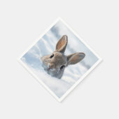 Hase in einer tiefen Schneewehe Serviette (Ecke)