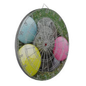 Hase mit rosa blaugelbem Ei Dartscheibe (Vorderseite Links)
