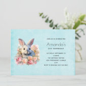 Hase mit Rosenkranz Süßer Geburtstag Einladung (Stehend Vorderseite)