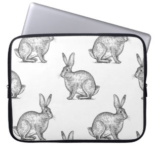 Hase oder Kaninchen. Nahtloses Muster mit Waldtier Laptopschutzhülle