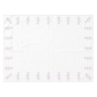 Hase. weiß und rosa tischdecke