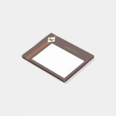 Haselnüsse und Brown Post-it Klebezettel (angewinkelt)