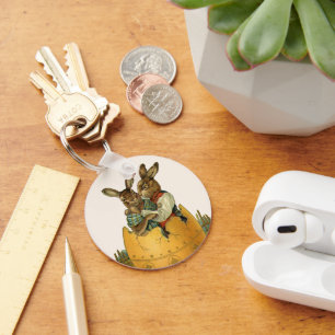 Hasen in einem goldenen Ei, vintage viktorianische Schlüsselanhänger