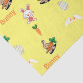 Hasen- und Karottenmuster auf gelb Seidenpapier (Ausschnitt)