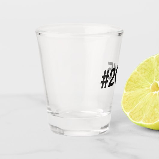 Hashtag 2015 10 Geburtstag Schnapsglas (Links)