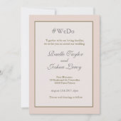 Hashtag personalisierte Blütenpfirsich Graue Hochz Einladung (Vorderseite)