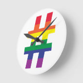 Hashtag-Regenbogenflagge Runde Wanduhr (Winkel)