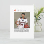 Hashtag Social Media Varsity Graduate Einladung (Stehend Vorderseite)