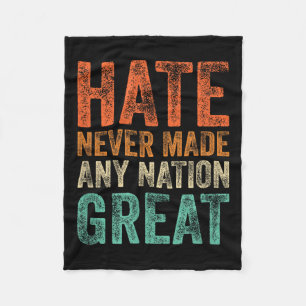 Hass hat nie eine Nation großartig lustig gemacht  Fleecedecke