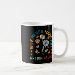 Hass hat niemals einen großen, blumengeschmückten  kaffeetasse