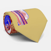 Hässliche Krawatte mit einem Gewehr auf ihm (Gerollt)