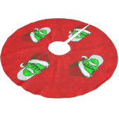 hässlicher Weihnachtsschnee im Weihnachtsmonster Polyester Weihnachtsbaumdecke (Schrägansicht)