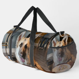 Hast du dir etwas besorgt? duffle bag