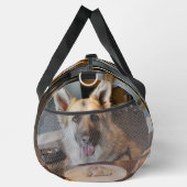 Hast du dir etwas besorgt? duffle bag (Rechts)