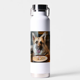 Hast du dir etwas besorgt? trinkflasche