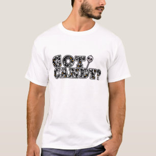 Hast du Süßigkeiten? Schwarz-weiße Totenköpfe Hall T-Shirt