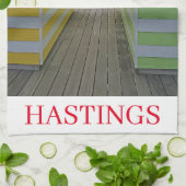 Hastings Beach Hütten Teetuch Geschirrtuch (Gefaltet)