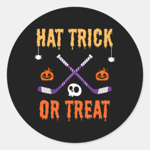 Hat Trick oder Treat Lustiges Hockey Halloween Kos Runder Aufkleber