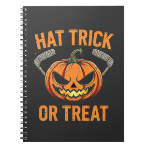 Hat Trick oder Treat Spooky Halloween Eishockey Notizblock